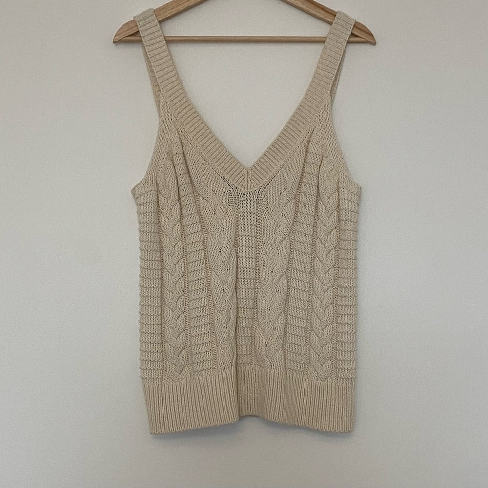 Banana Republic Women’s Cream White Organic Cotton Sweater Tank, Size Medium - Picture 4 of 9